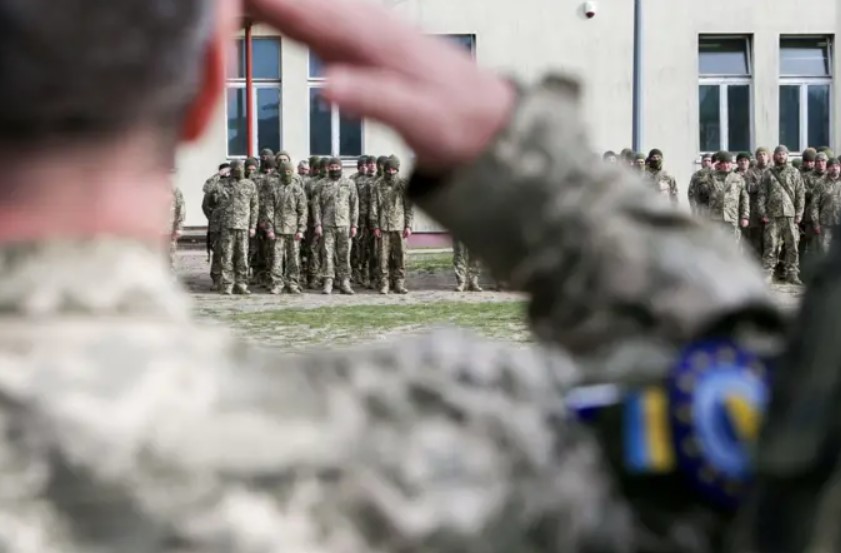 Нова модель мобілізації. Міністр оборони Хмара оприлюднив своє бачення